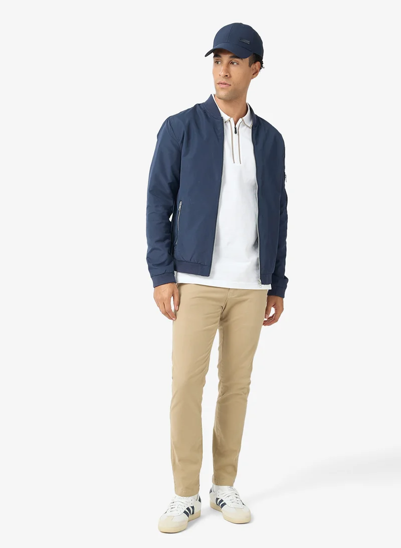 روبرت وود تشينو ذكي بقصة مدببة